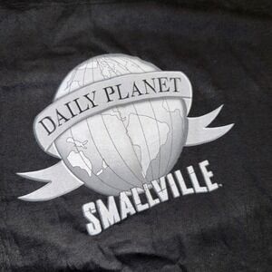 NWOT Vintage SMALLVILLE Shirt Mens L Black DC Comics Superman Y2K TV Show Promo